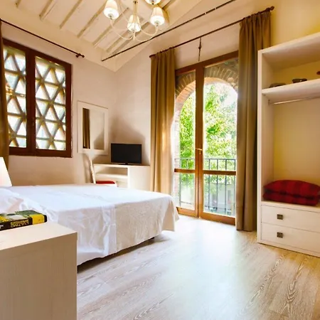 Hu Norcenni Girasole Village 필리네발다르노