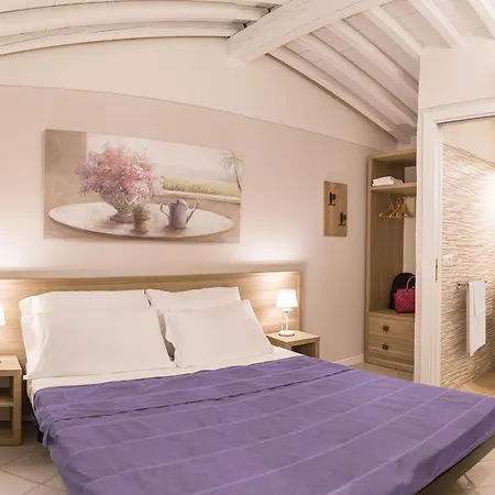 홀리데이파크 Hu Norcenni Girasole Village 필리네발다르노