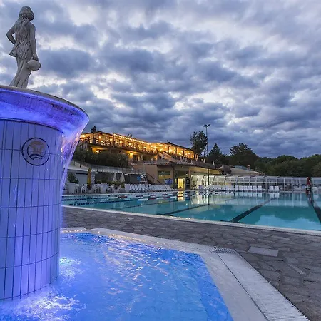 Hu Norcenni Girasole Village База отдыха