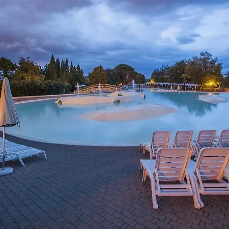Hu Norcenni Girasole Village Üdülőpark 4*
