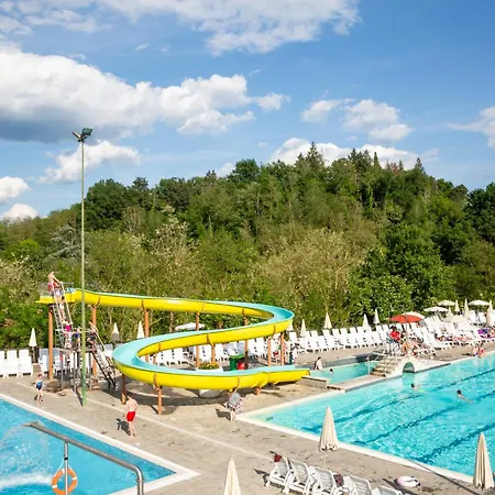 Üdülőpark Hu Norcenni Girasole Village 4*