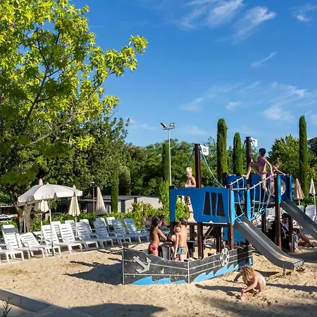Hu Norcenni Girasole Village