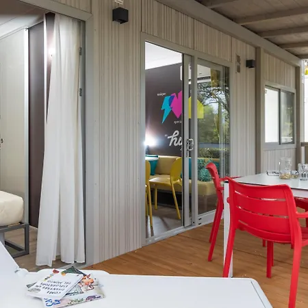 홀리데이파크 Hu Norcenni Girasole Village 4*