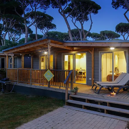 פארק נופש Hu Norcenni Girasole Village