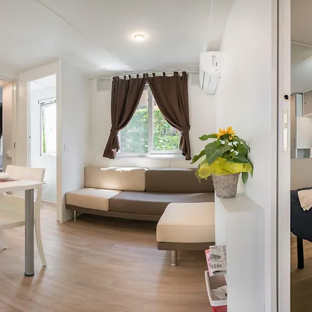 Hu Norcenni Girasole Village 4*