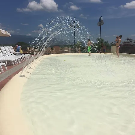 Hu Norcenni Girasole Village 홀리데이파크 4*