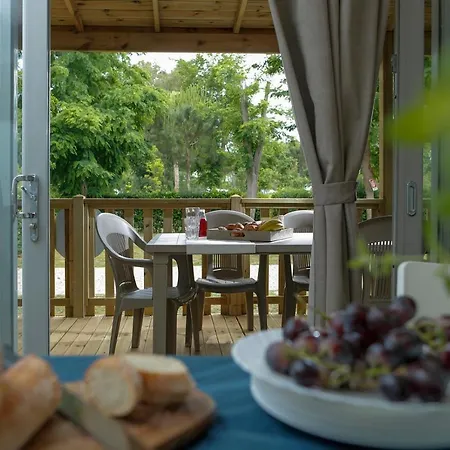 Üdülőpark Hu Norcenni Girasole Village 4*